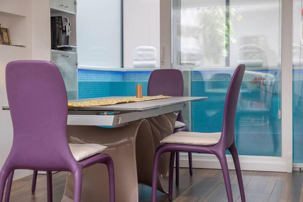 Luxury Apartment Martinis With Pool Split Exteriör bild