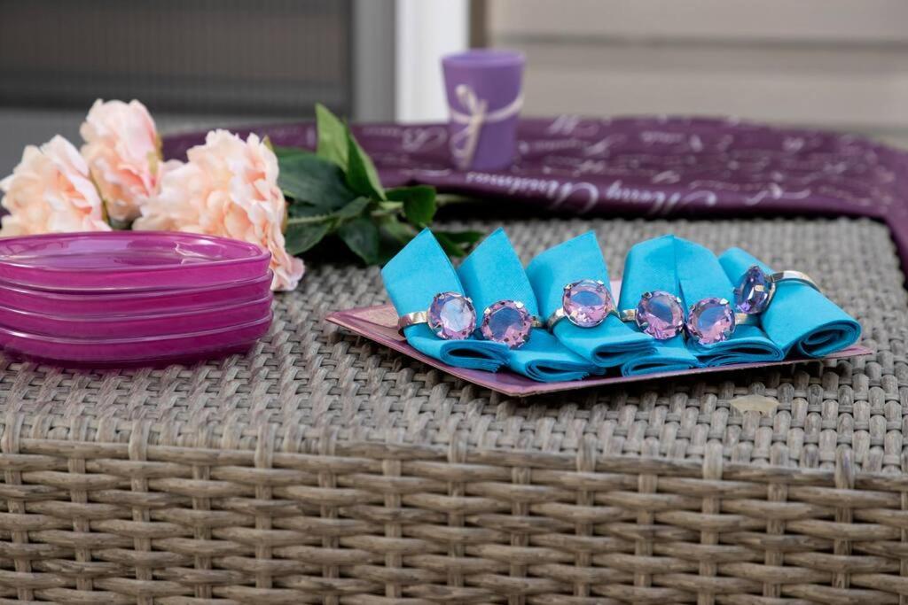 Luxury Apartment Martinis With Pool Split Exteriör bild
